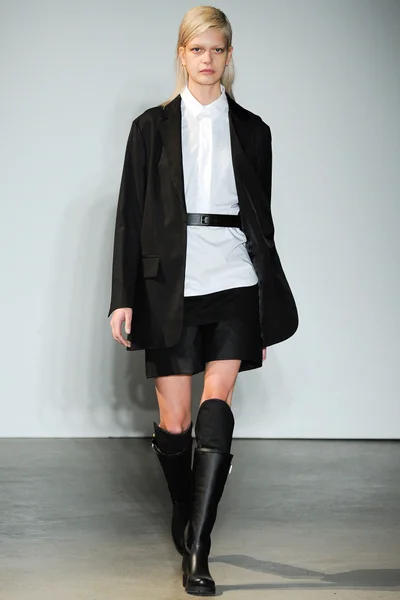 Look 5